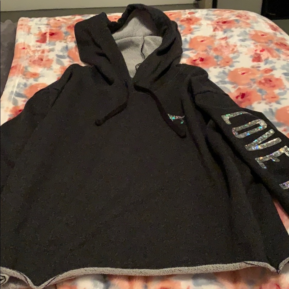 pink vs cropped hoodie